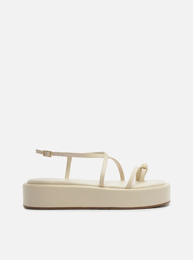 Sandália Off White Couro Flatform Dedeira Pedra